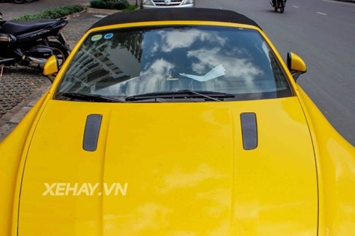 Aston Martin V8 Vantage Roadster biển Bình Thuận du hí Sài gòn